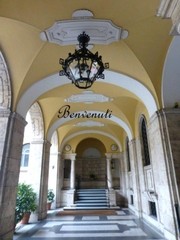 Entrata di Palazzo Cusini, sede dello Studio Legale Capponi